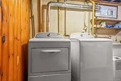 7548 195th Street, Fresh Meadows, NY 11366 - Photo 33