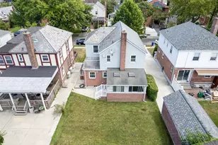 75-48 195th St, Fresh Meadows, NY 11366 - Photo 35