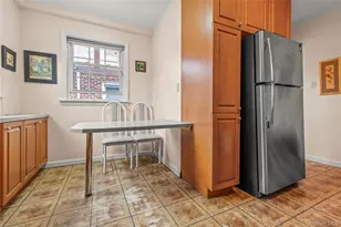 75-48 195th St, Fresh Meadows, NY 11366 - Photo 15