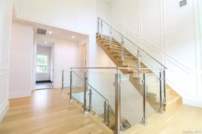 8 Sealy Drive, Lawrence, NY 11559 - Photo 31