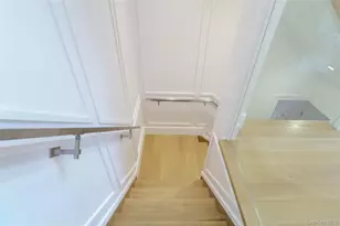 8 Sealy Dr, Lawrence, NY 11559 - Photo 33