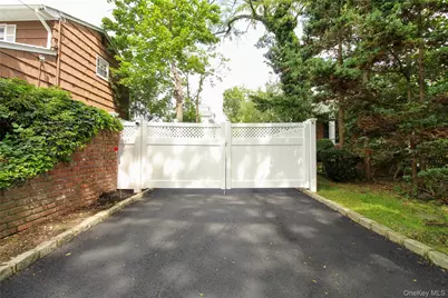 8 Sealy Drive, Lawrence, NY 11559 - Photo 41