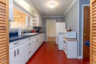 408 Fairview Ave, Hurley, NY 12443 - Photo 13