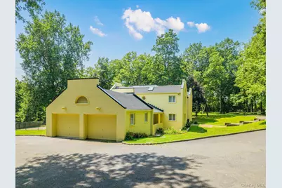 530 S Centre Island Road, Oyster Bay, NY 11771 - Photo 5