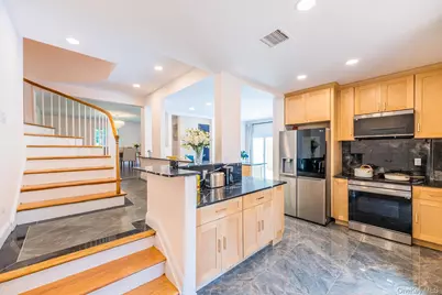 530 S Centre Island Road, Oyster Bay, NY 11771 - Photo 15