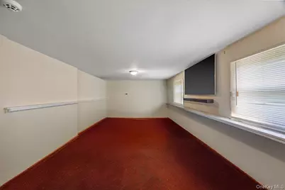 398 E Main Street, Jefferson Valley, NY 10535 - Photo 17