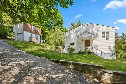 398 E Main Street, Jefferson Valley, NY 10535 - Photo 31