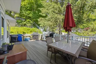 398 E Main St, Jefferson Valley, NY 10535 - Photo 25