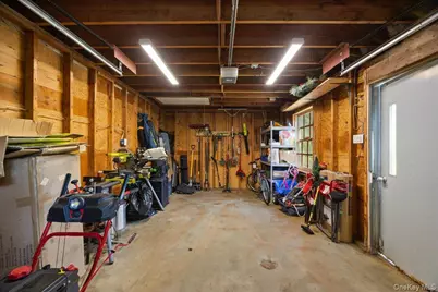 398 E Main Street, Jefferson Valley, NY 10535 - Photo 33