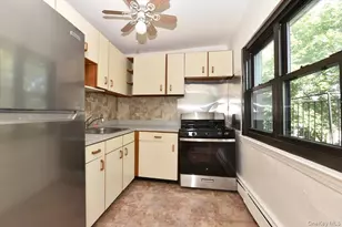 91 Tulip Ave, Floral Park, NY 11001 - Photo 7