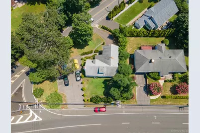 84 Middle Neck Road, Flower Hill, NY 11576 - Photo 37