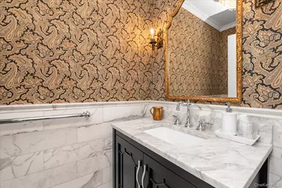 7 Stuyvesant Place, Lawrence, NY 11559 - Photo 13