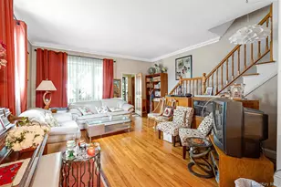 72-89 Yellowstone Blvd, Forest Hills, NY 11375 - Photo 5