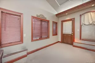 1 Earl Rd, Melville, NY 11747 - Photo 15