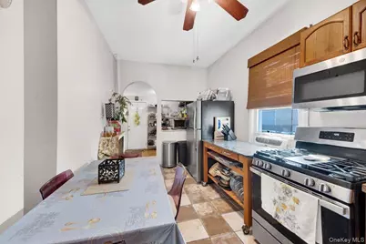 1573 Hollywood Avenue, Bronx, NY 10461 - Photo 23