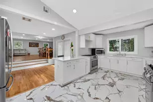 7 Eleanor Pl, Airmont, NY 10952 - Photo 13