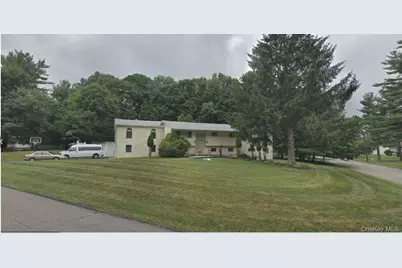 7 Eleanor Place, Airmont, NY 10952 - Photo 5