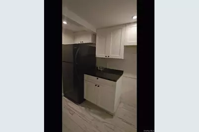 127 Hempstead Avenue, Lynbrook, NY 11563 - Photo 25