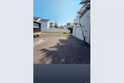 127 Hempstead Avenue, Lynbrook, NY 11563 - Photo 37