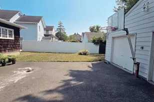 127 Hempstead Ave, Lynbrook, NY 11563 - Photo 37