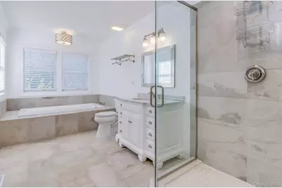 19 Barns Lane, East Hampton, NY 11937 - Photo 17