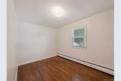 247 Woods Road, North Babylon, NY 11703 - Photo 21