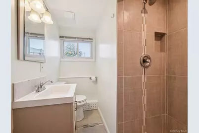 247 Woods Road, North Babylon, NY 11703 - Photo 27