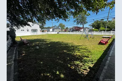 Clocks Boulevard, Massapequa, NY 11758 - Photo 15