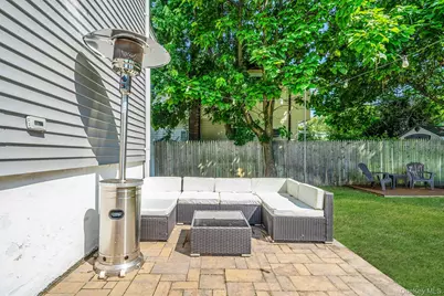 301 Center Bay Drive, West Islip, NY 11795 - Photo 19