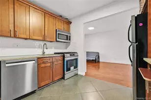 150-29 72nd Rd, Flushing, NY 11367 - Photo 9