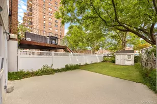 1926 Hutchinson River Pkwy E, Bronx, NY 10461 - Photo 17