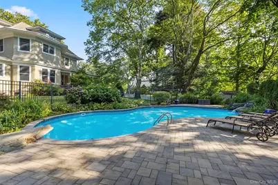 38 Cedar Street, Stony Brook, NY 11790 - Photo 9