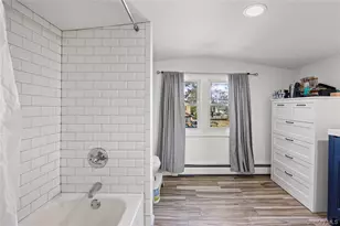 8 Edgewater Dr, Mastic Beach, NY 11951 - Photo 9