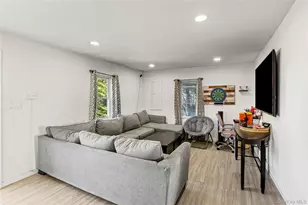 8 Edgewater Dr, Mastic Beach, NY 11951 - Photo 21