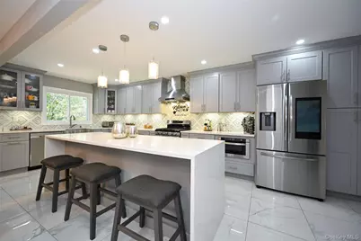 1061 Fordham Lane, Woodmere, NY 11598 - Photo 9