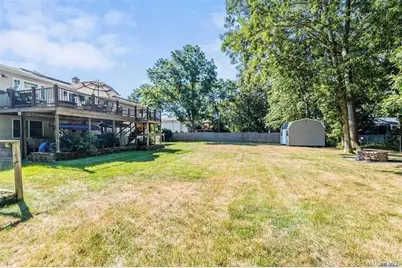 16 Maryanne Ave, Port Jefferson Station, NY 11776 - Photo 15