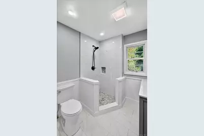 188 Donegan Avenue, Patchogue, NY 11772 - Photo 7