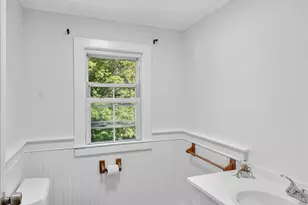 188 Donegan Ave, Patchogue, NY 11772 - Photo 11