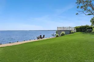 5218 Peconic Bay Blvd, Laurel, NY 11948 - Photo 5