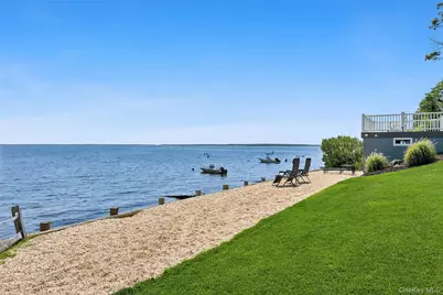 5218 Peconic Bay Boulevard, Laurel, NY 11948 - Photo 5