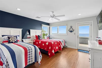 5218 Peconic Bay Boulevard, Laurel, NY 11948 - Photo 11