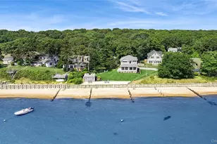 5218 Peconic Bay Blvd, Laurel, NY 11948 - Photo 3