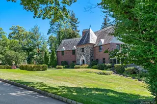 32 Wildwood Dr, Great Neck, NY 11024 - Photo 39