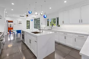 32 Wildwood Dr, Great Neck, NY 11024 - Photo 17