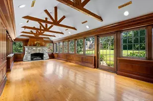 32 Wildwood Dr, Great Neck, NY 11024 - Photo 23