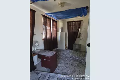 52-05 Robinson St, Flushing, NY 11335 - Photo 17