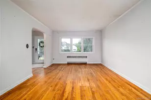 578 Irene St, West Hempstead, NY 11550 - Photo 5