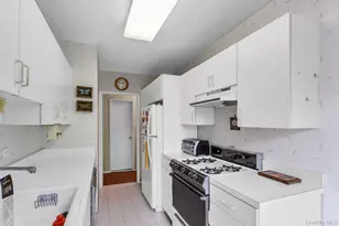 3901 Independence Ave, Bronx, NY 10463 - Photo 9