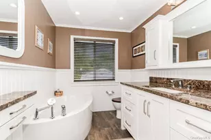 105 Howell St, Bellmore, NY 11710 - Photo 17