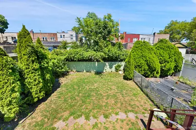 959 E 220th Street, Bronx, NY 10469 - Photo 13